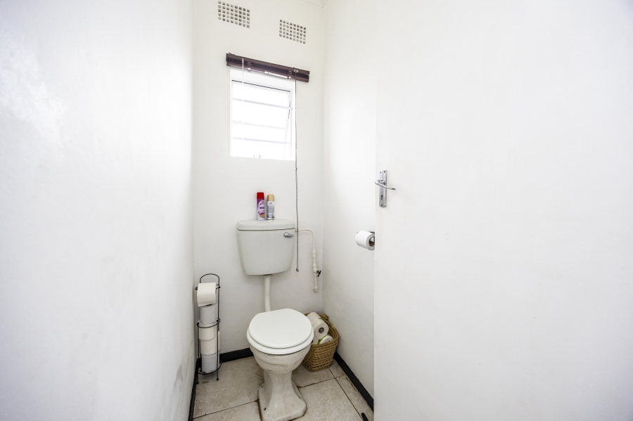 3 Bedroom Property for Sale in Cambridge West Eastern Cape